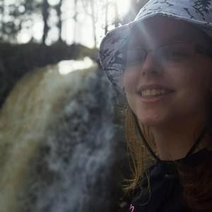 Meet your Posher, Sidney